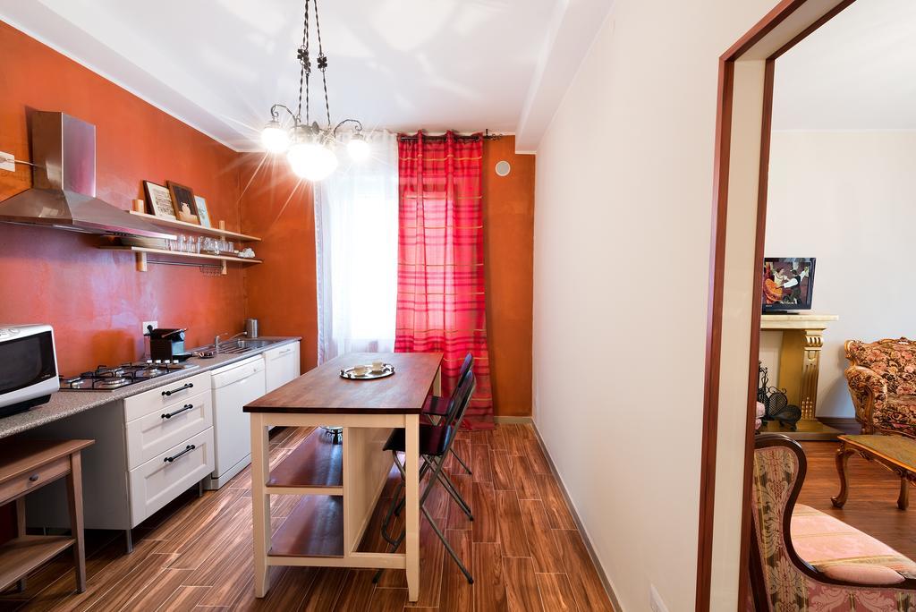 Apartment Centre